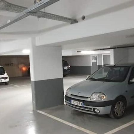 Apartment At Paris-Defense Arena Free Parking By Servallgroup Courbevoie Eksteriør bilde