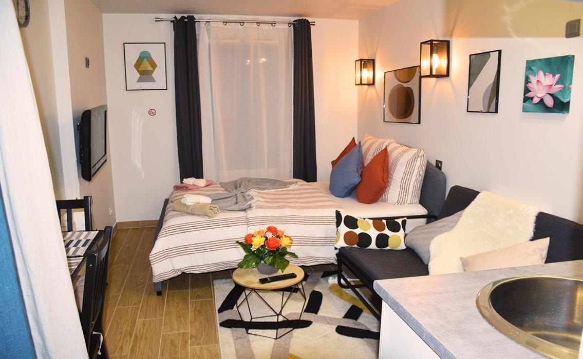 Apartment At Paris-Defense Arena Free Parking By Servallgroup Courbevoie Eksteriør bilde